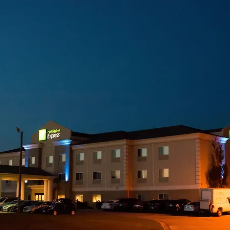 Holiday Inn Express Devils Lake By Ihg-2