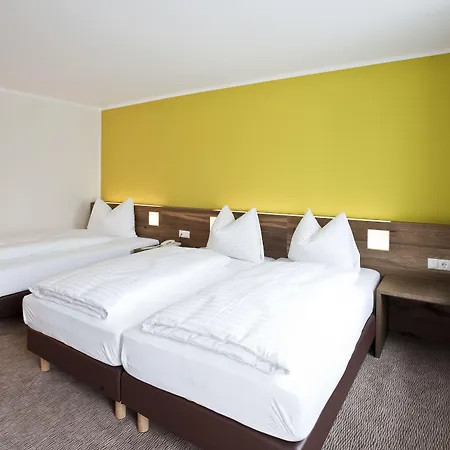 Basic Hotel Innsbruck-2