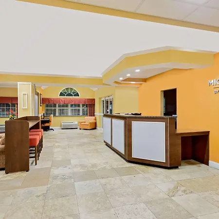 Microtel Inn & Suites By Wyndham Princeton-2