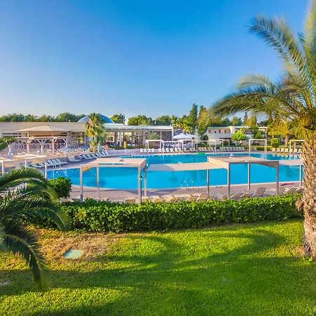 Kipriotis Maris Suites By Anayia All Inclusive Resorts-3