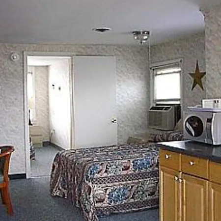 Pelican Point Motel-2