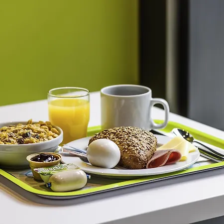 Ibis Budget Orléans Nord Saran-3