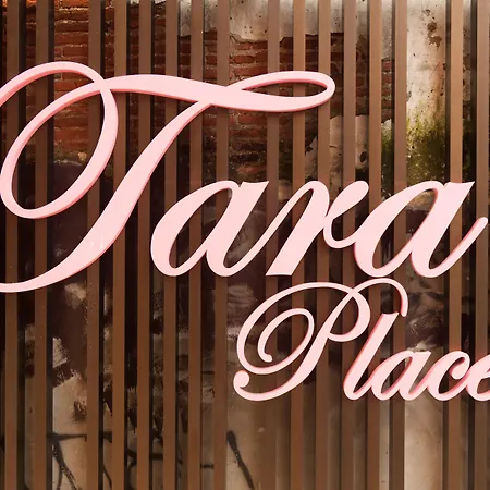 Tara Place Hotel Bangkok-3