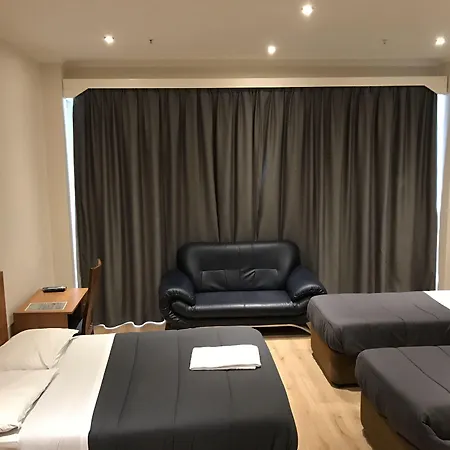Royal Hotel-2