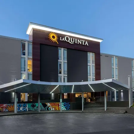 La Quinta Inn & Suites By Wyndham Tulsa Downtown - Route 66-2