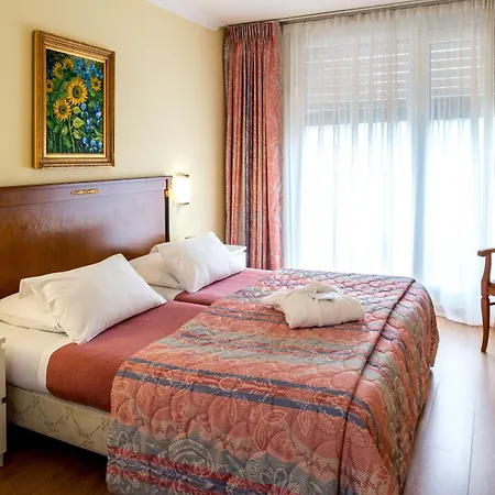 Hotel Churchill-2