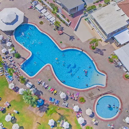 Marlita Beach Hotel Apartments-2
