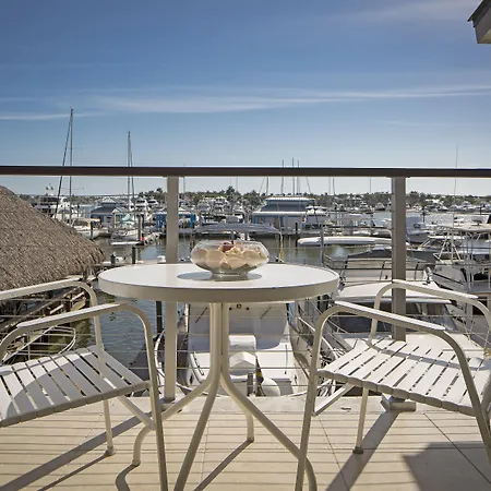 Cove Inn On Naples Bay-3