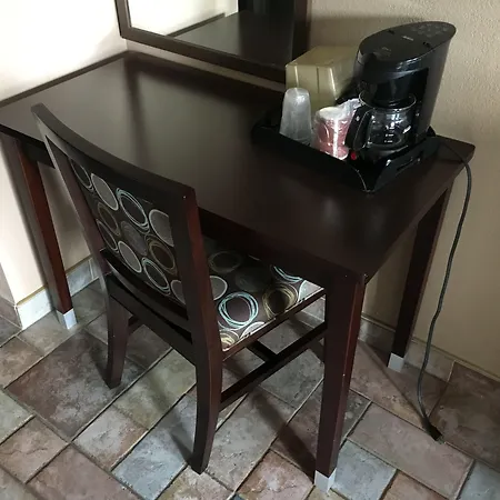 Del Amo Inn-2