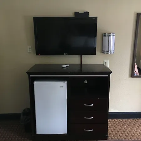 Del Amo Inn-3