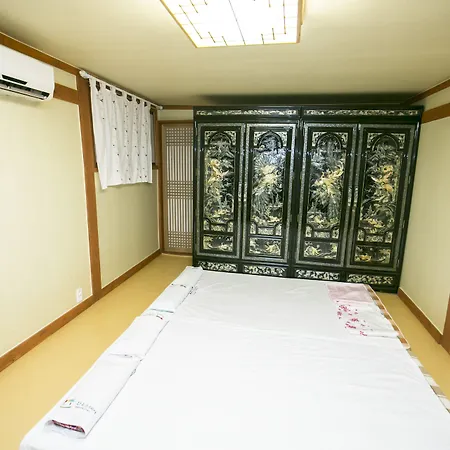 Bukchonmaru Hanok Guesthouse-2