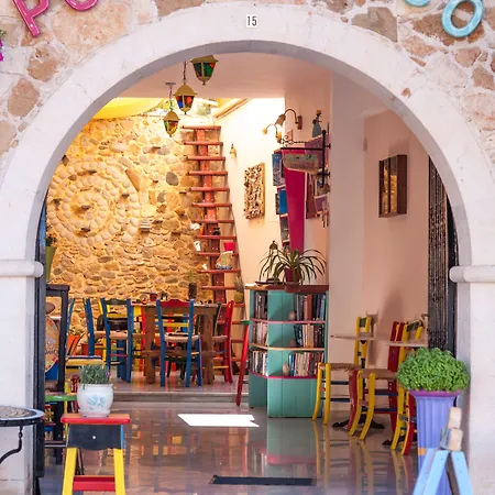 Poco Loco Bed & Breakfast-2