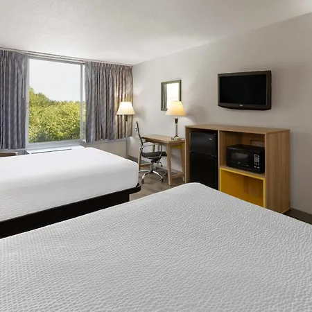 Days Inn By Wyndham Cambridge-2