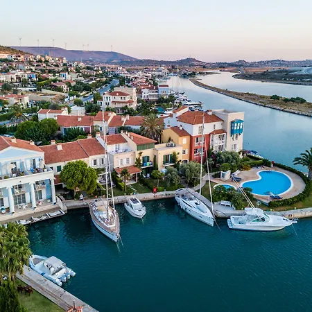 Port Alacati Hotel-3