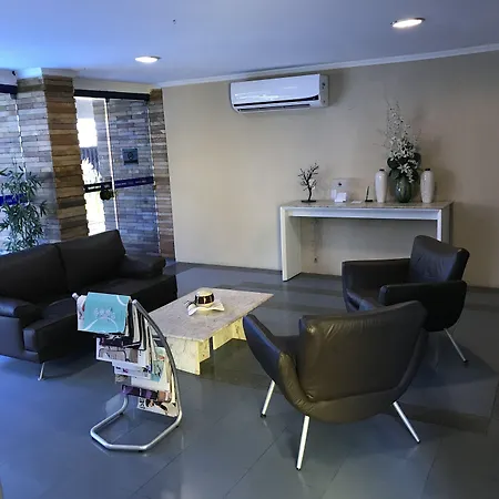 Studio Everest Flats-2