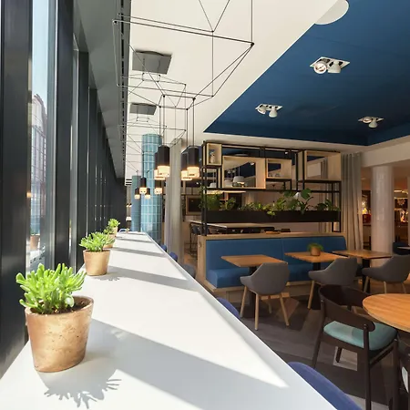 Hampton By Hilton Antwerp Central Station-3