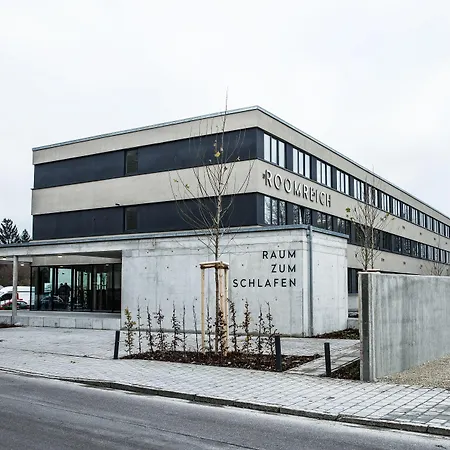Roomreich-3