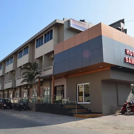 Hotel Samrat-3