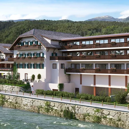 River Hotel Post-3