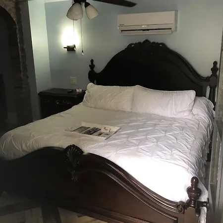 Haunted Hotel New Orleans-2