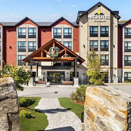 Microtel Inn & Suites By Wyndham Mont Tremblant-2