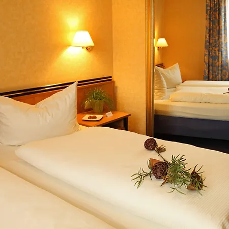 Garni-Hotel Goldenes Lamm-3