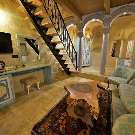 Caftan Cave Suites-3
