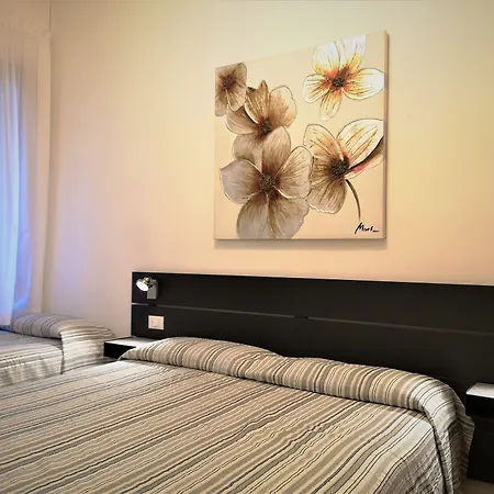 Hotel Rossi-2