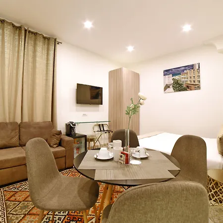 Coladir Guest House-3