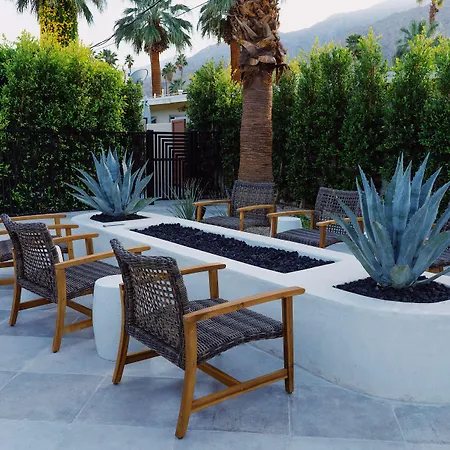 Azure Sky Hotel - Adults Only - A Town & Desert Boutique Hotel-3