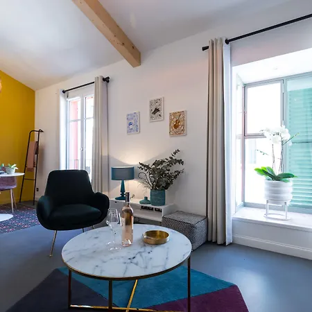 L'Abeille - Boutique Apartments-2
