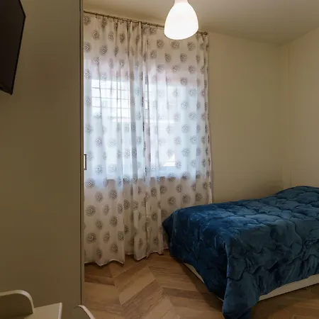 B&B Beatrice-2