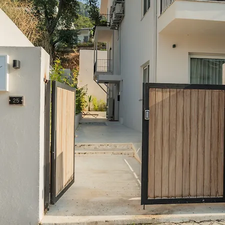 Gizz Suites City-2