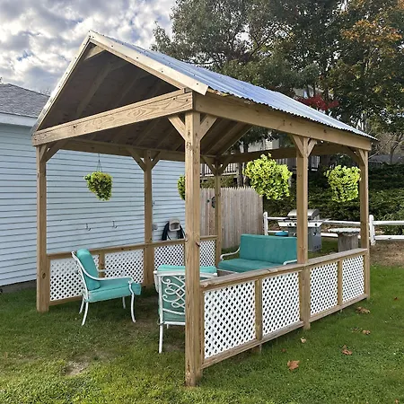 The Inn At Buzzards Bay-2