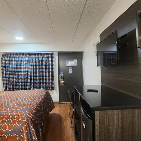 Americas Best Value Inn And Suites Little Rock-3
