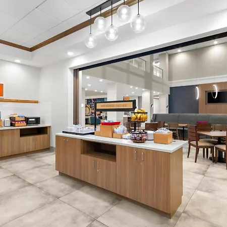 Hampton Inn & Suites Pensacola/I-10 Pine Forest Road-3