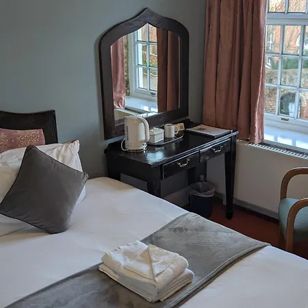 Hitchin Priory Hotel-2