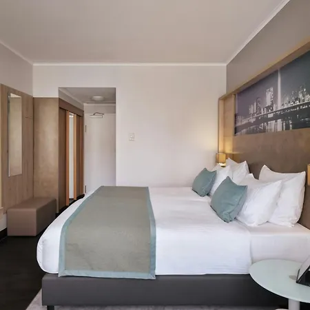 Leonardo Royal Hotel Düsseldorf Königsallee-3
