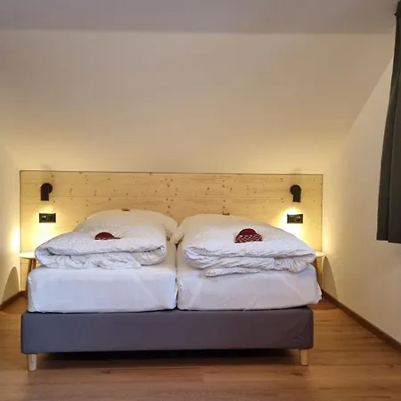 Hotel Les Amis-3