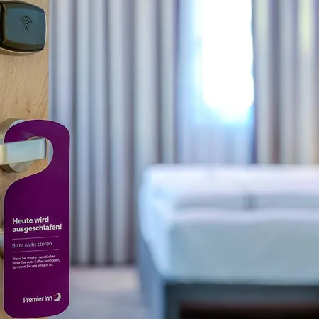 Premier Inn Hamburg City Hammerbrook-2