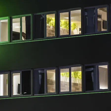Ibis Styles Lisboa Centro Marquês de Pombal-3