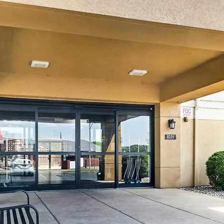 Comfort Inn Evansville East-2