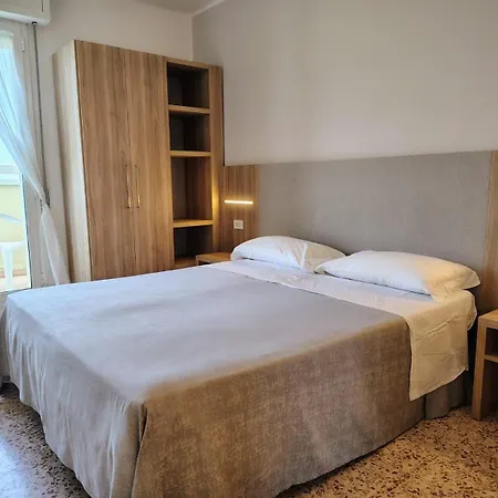 Albergo Roma Spiaggia-2