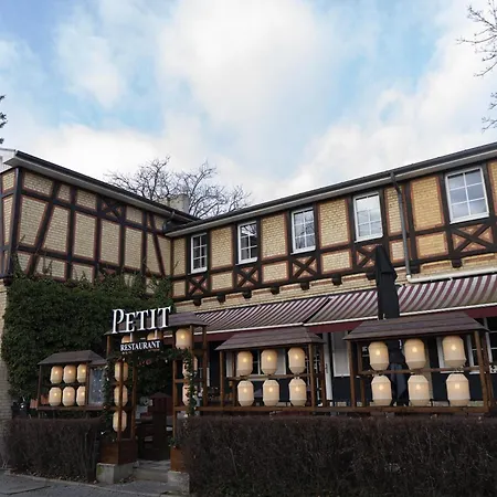 Hotel Petit am Wannsee-3