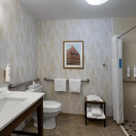 Hampton Inn Helen-2