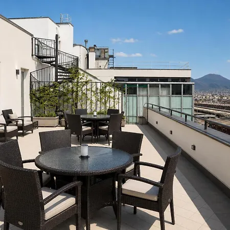 Stelle Hotel The Businest-3
