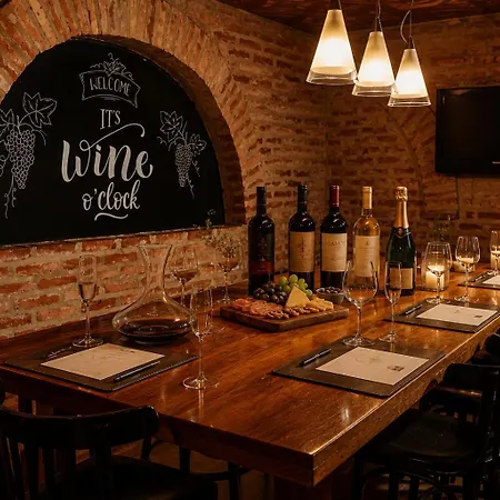 Miravida Soho Hotel & Wine Bar-3