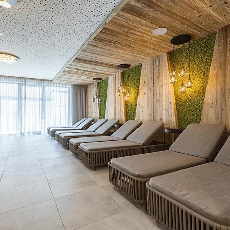 Zillertal Suites Fuegen By Alps Resorts-2