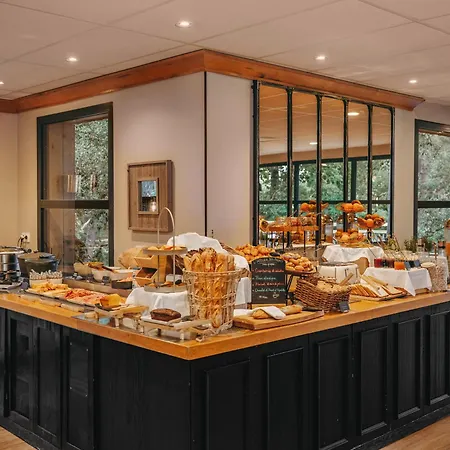 Domaine Du Ferret Restaurant & Spa-2