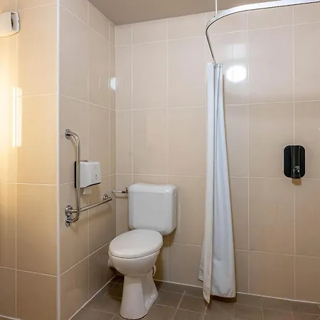 B&B HOTEL Bordeaux Mios-3